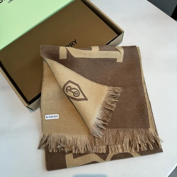 スーパーコピー バーバリー ス マフラー