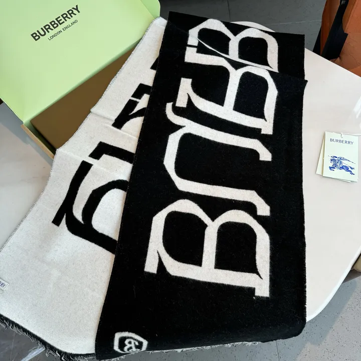 スーパーコピー バーバリー ス マフラー