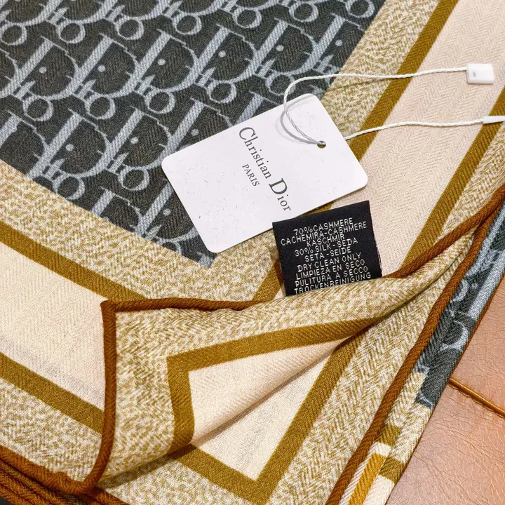 スーパーコピー ディオール マフラー