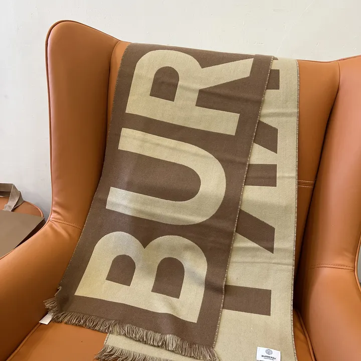 スーパーコピー バーバリー ス マフラー