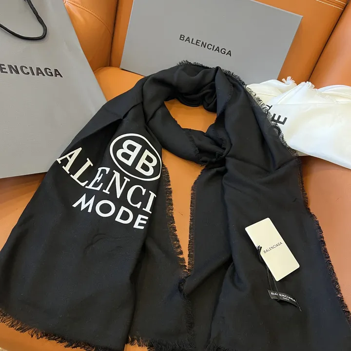 スーパーコピー セリーヌ マフラー