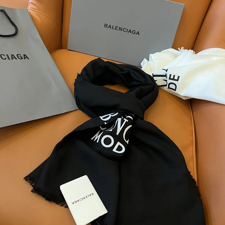 スーパーコピー セリーヌ マフラー