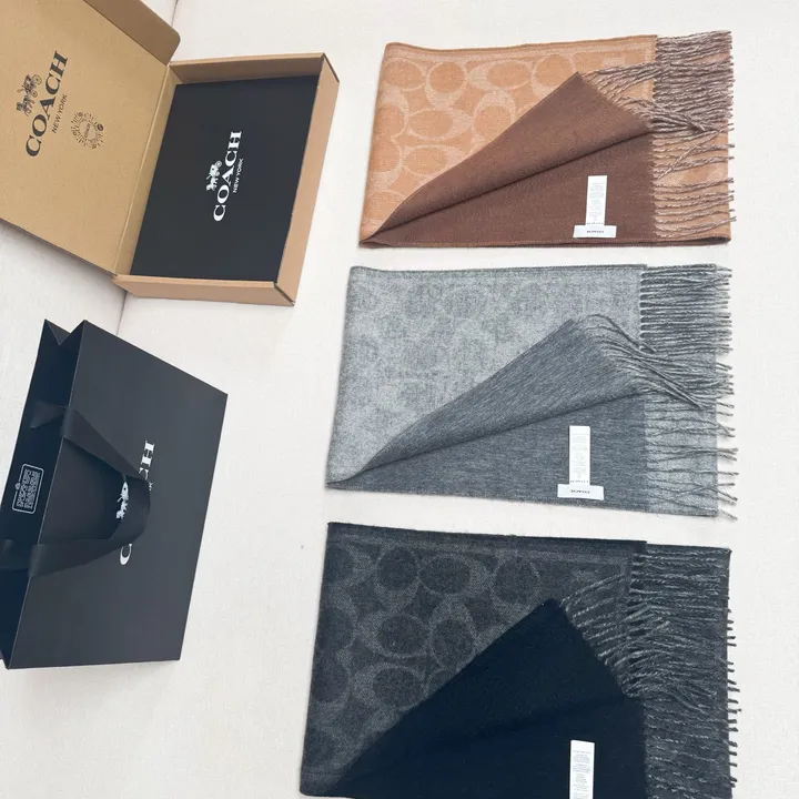 スーパーコピー コーチ マフラー