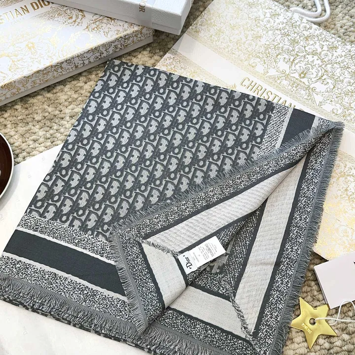 スーパーコピー グッチ マフラー