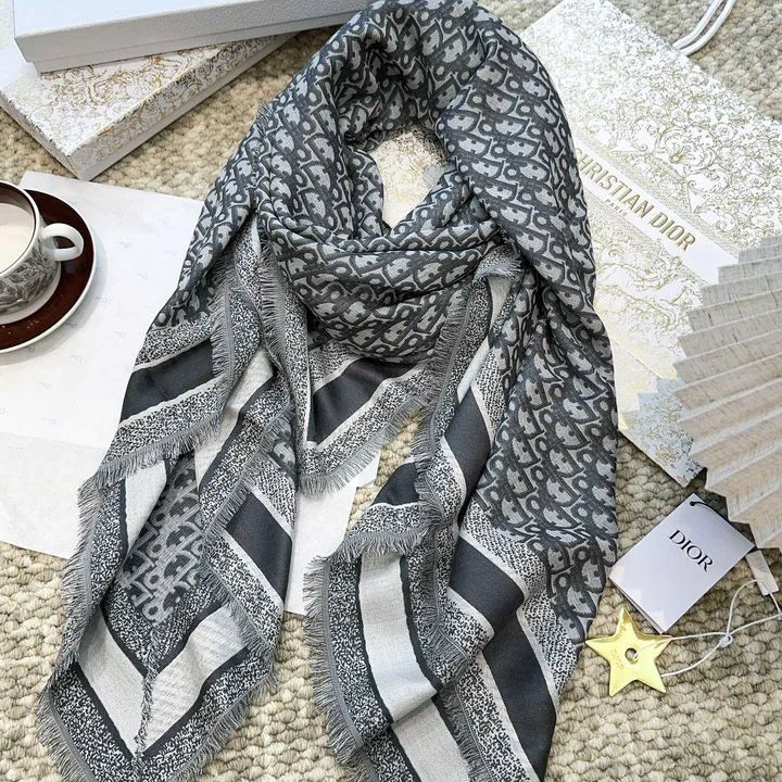 スーパーコピー グッチ マフラー