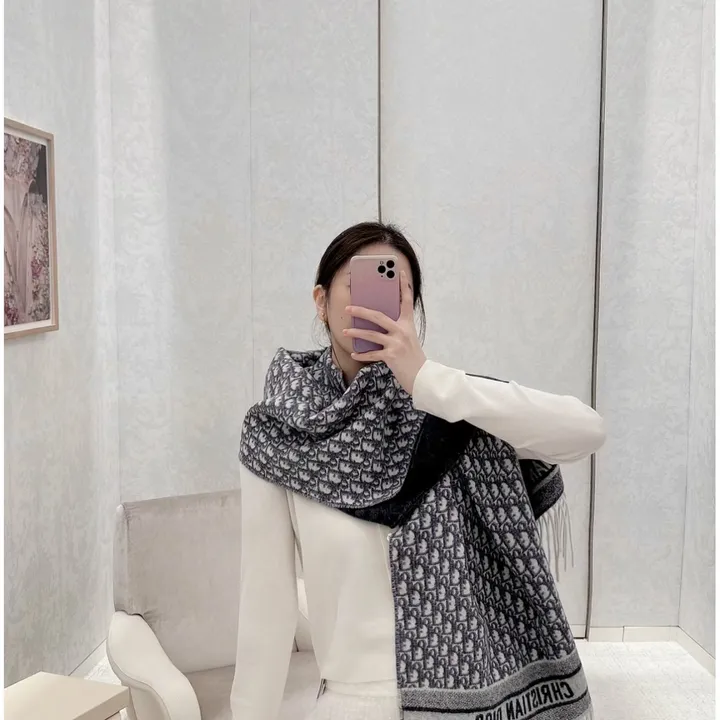 スーパーコピー ディオール マフラー