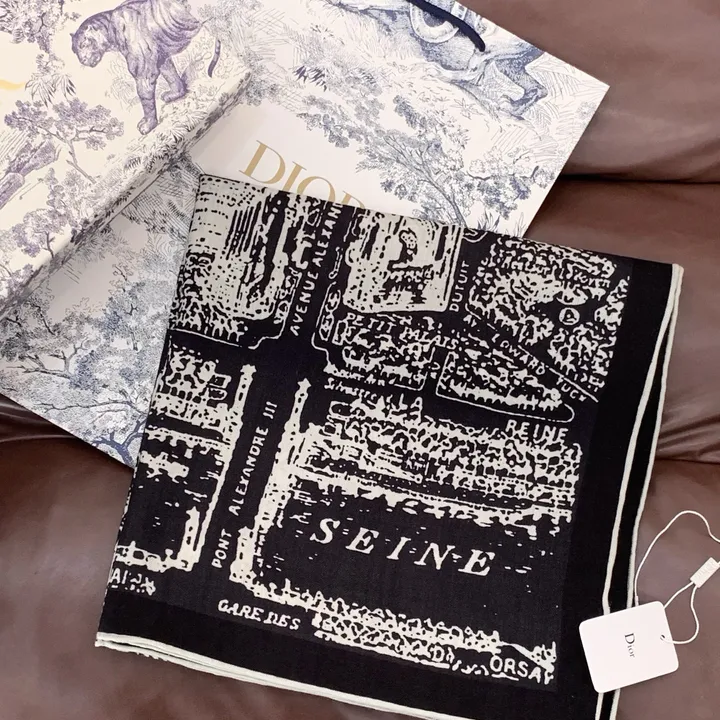 スーパーコピー ディオール マフラー