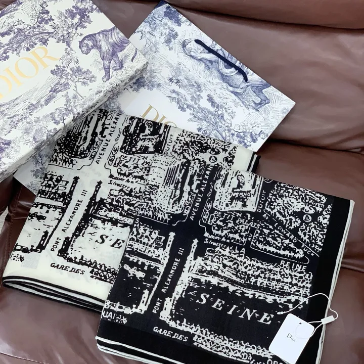 スーパーコピー ディオール マフラー