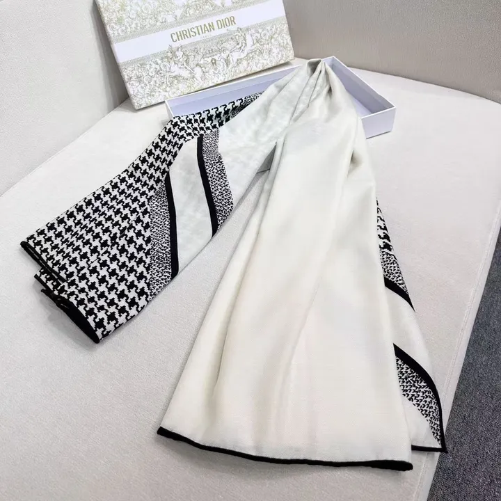 スーパーコピー ディオール マフラー