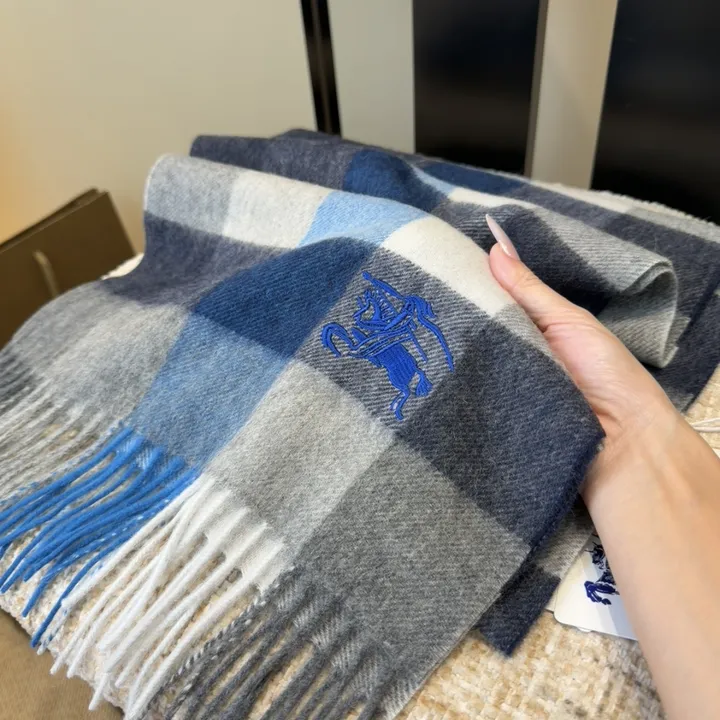 スーパーコピー バーバリー ス マフラー