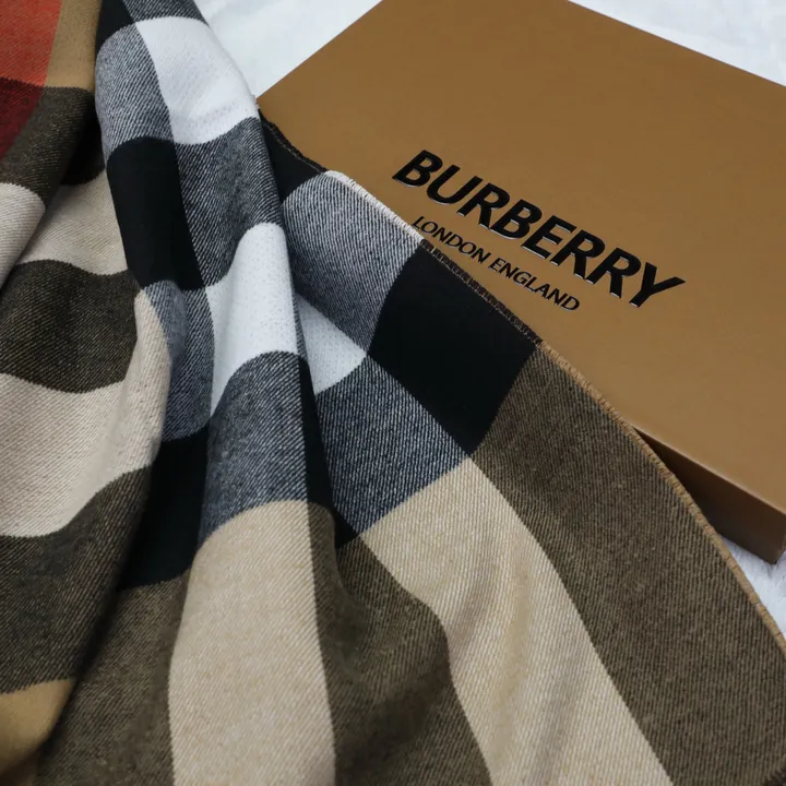 スーパーコピー バーバリー ス マフラー