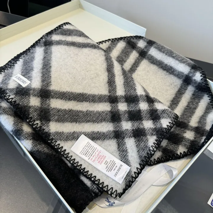 スーパーコピー バーバリー ス マフラー