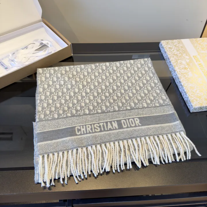 スーパーコピー ディオール マフラー