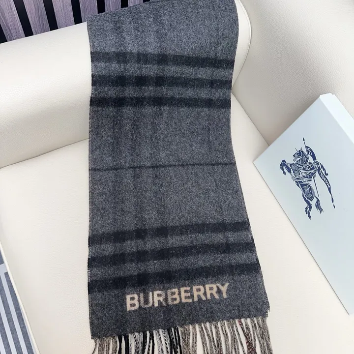 スーパーコピー バーバリー ス マフラー