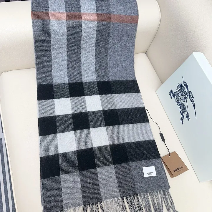 スーパーコピー バーバリー ス マフラー