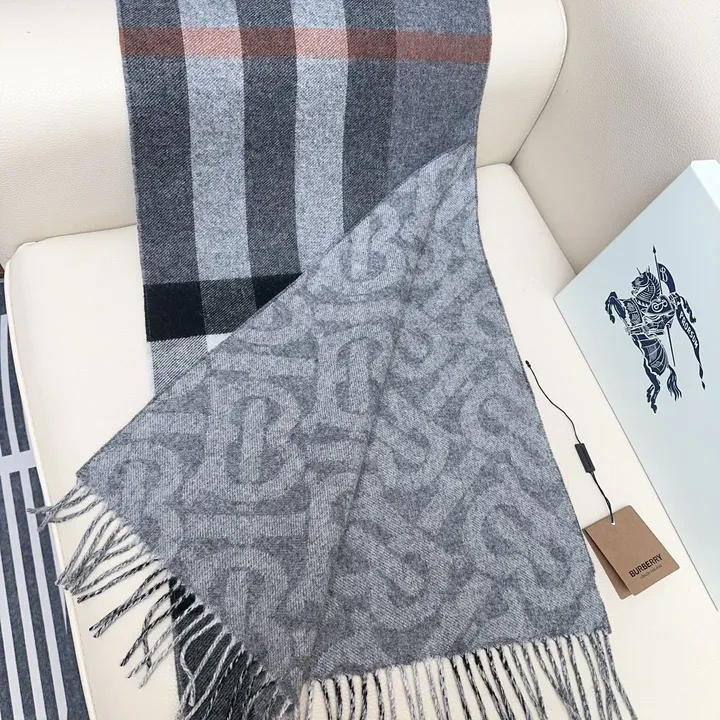 スーパーコピー バーバリー ス マフラー