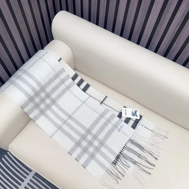 スーパーコピー バーバリー ス マフラー