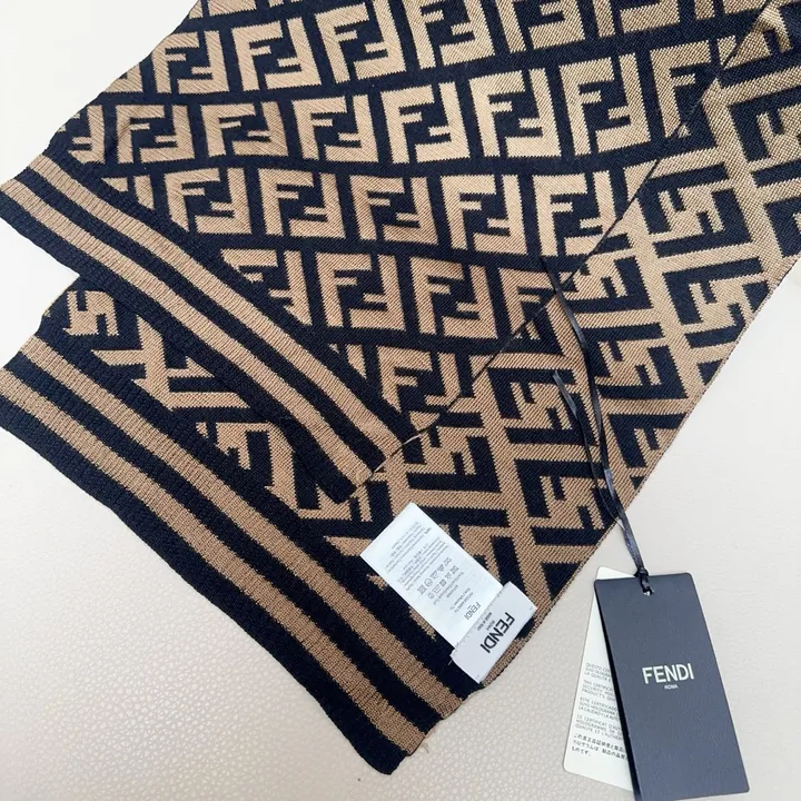 スーパーコピー フェンディ マフラー