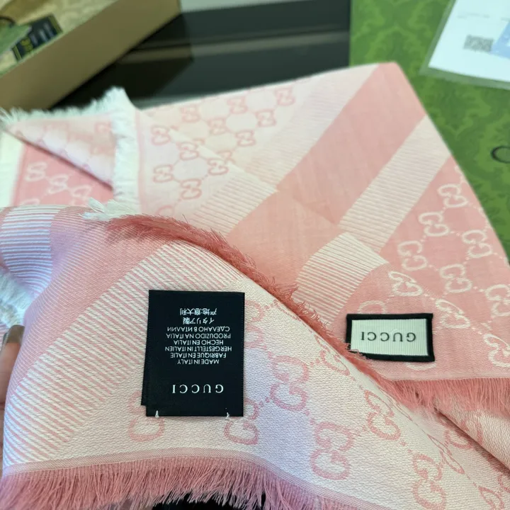 スーパーコピー グッチ マフラー