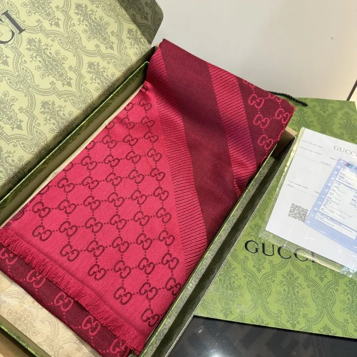 スーパーコピー グッチ マフラー