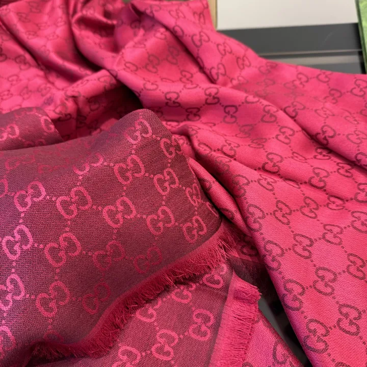 スーパーコピー グッチ マフラー