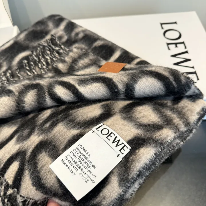 スーパーコピー ロエベ マフラー