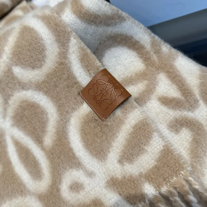 スーパーコピー ロエベ マフラー