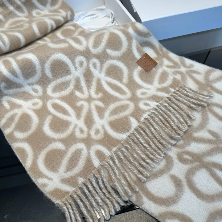 スーパーコピー ロエベ マフラー