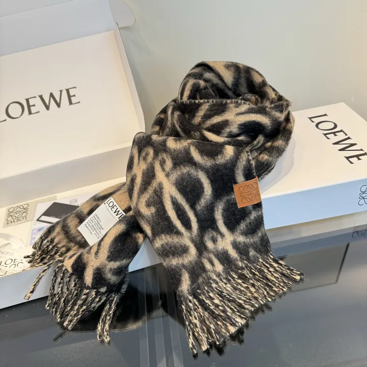 スーパーコピー ロエベ マフラー