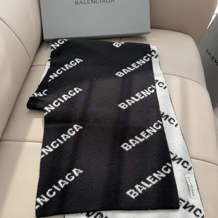 スーパーコピー セリーヌ マフラー