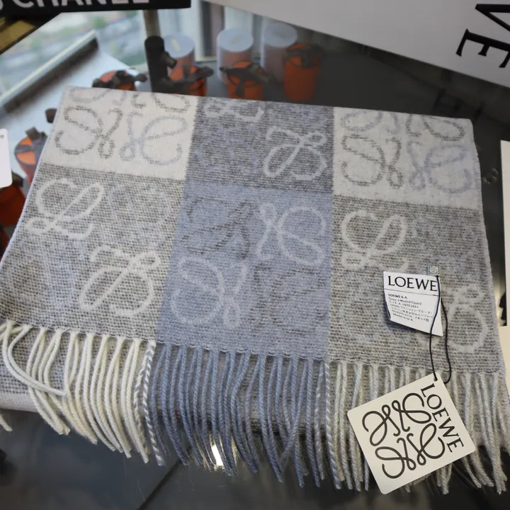 スーパーコピー ロエベ マフラー