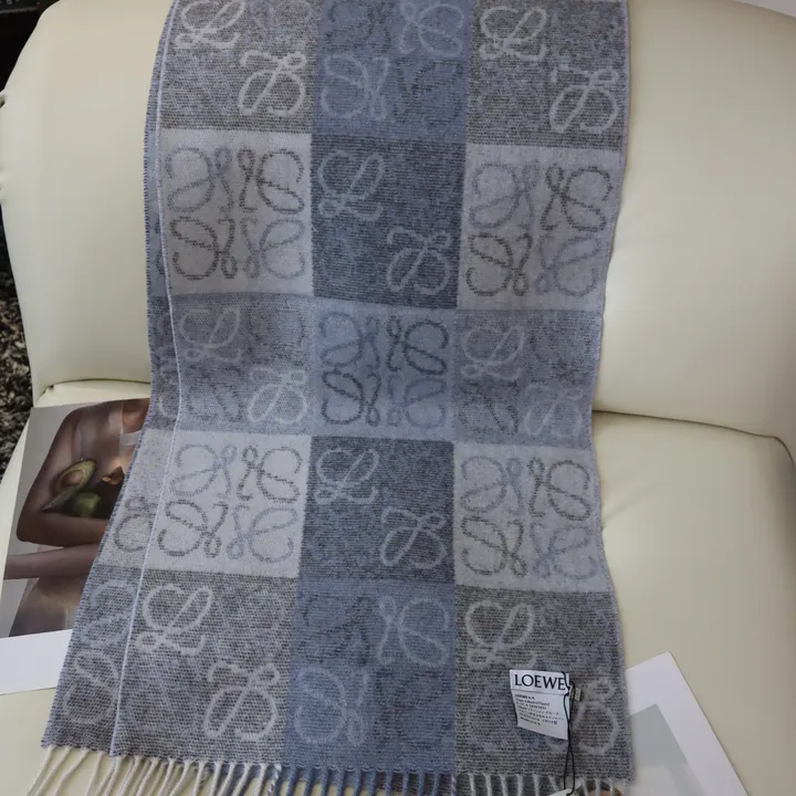 スーパーコピー ロエベ マフラー