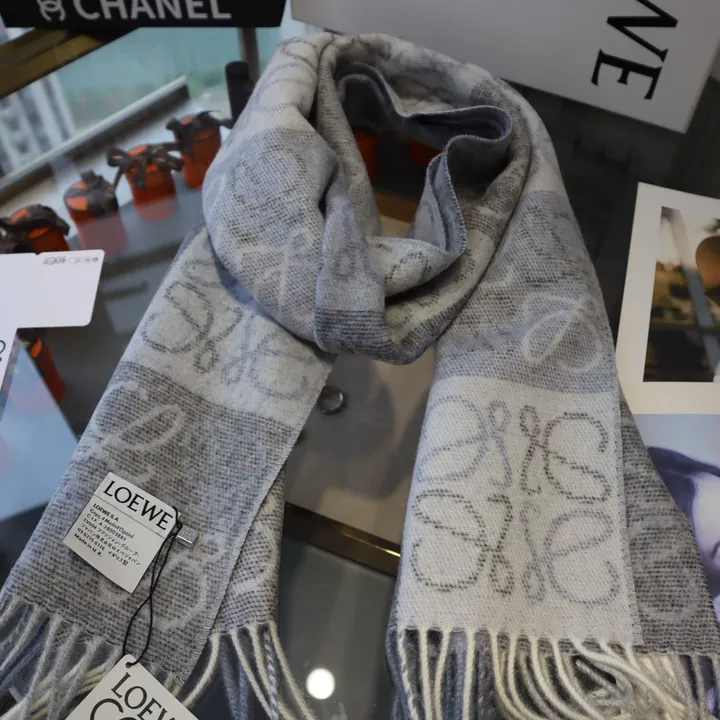 スーパーコピー ロエベ マフラー