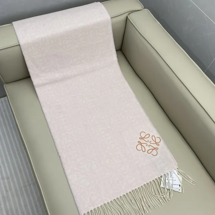 スーパーコピー ロエベ マフラー