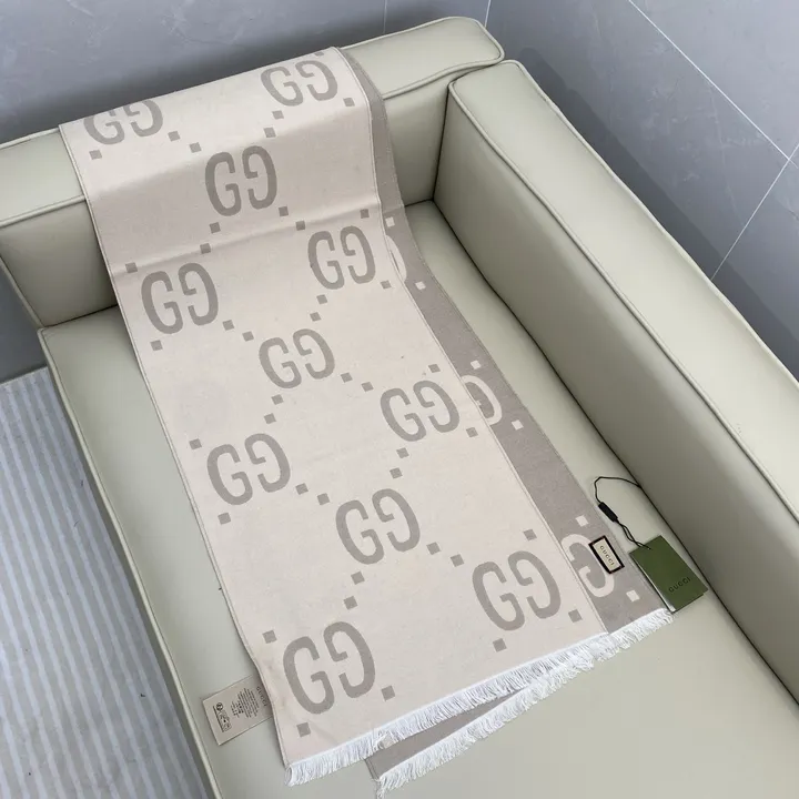 スーパーコピー グッチ マフラー