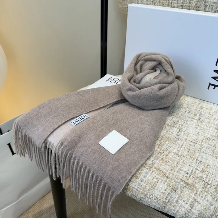 スーパーコピー ロエベ マフラー