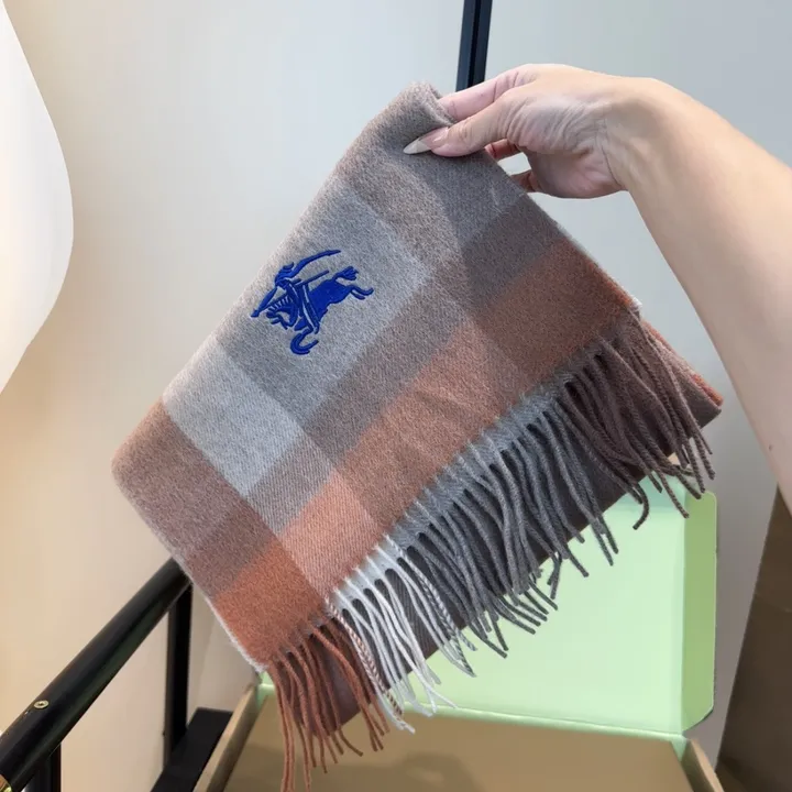 スーパーコピー バーバリー ス マフラー