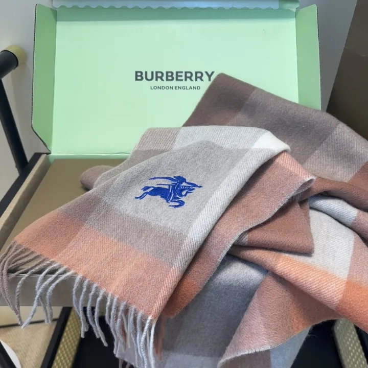 スーパーコピー バーバリー ス マフラー