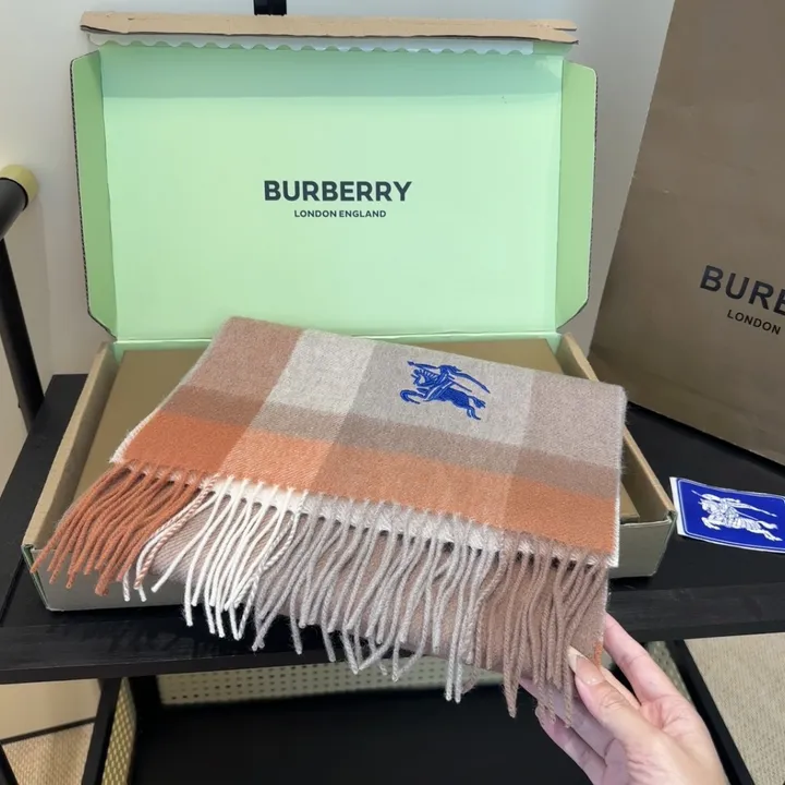 スーパーコピー バーバリー ス マフラー