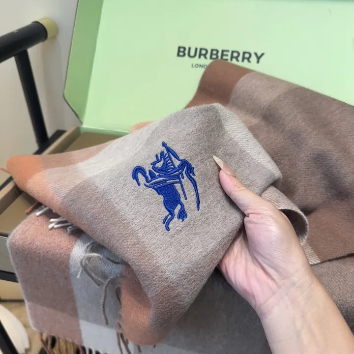 スーパーコピー バーバリー ス マフラー