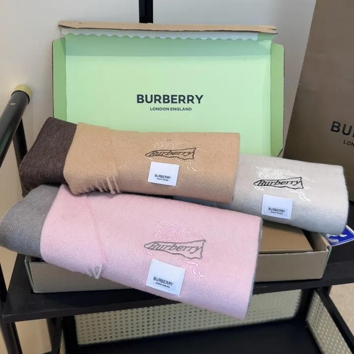 スーパーコピー バーバリー ス マフラー