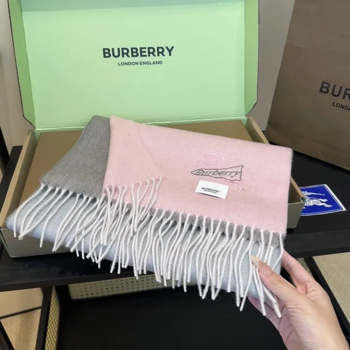 スーパーコピー バーバリー ス マフラー