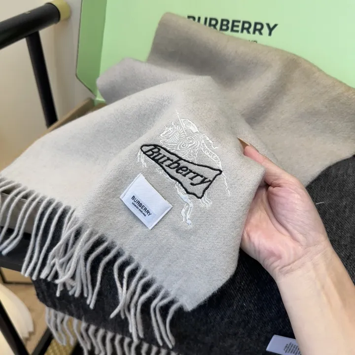 スーパーコピー バーバリー ス マフラー