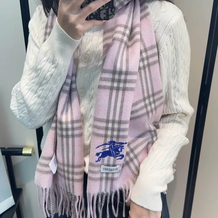 スーパーコピー バーバリー ス マフラー