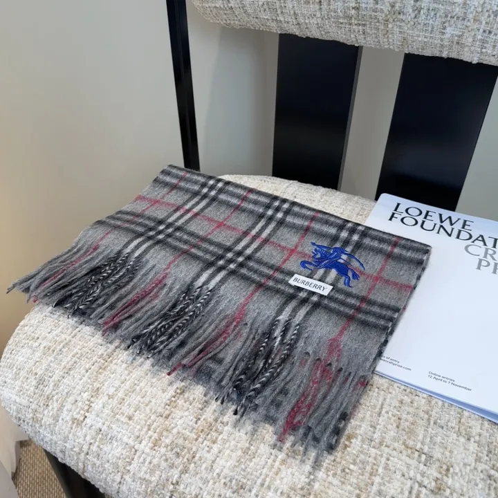 スーパーコピー バーバリー ス マフラー