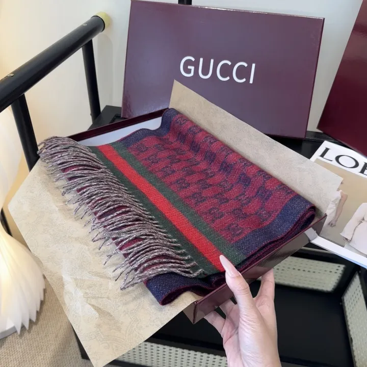 スーパーコピー グッチ マフラー