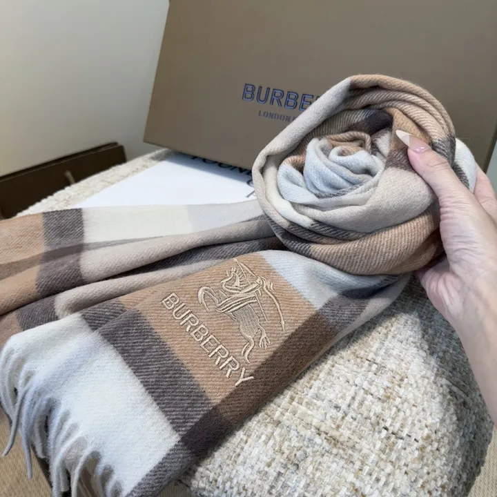 スーパーコピー バーバリー ス マフラー