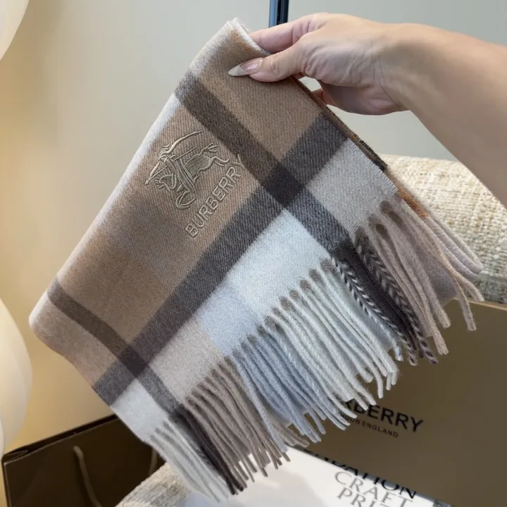 スーパーコピー バーバリー ス マフラー