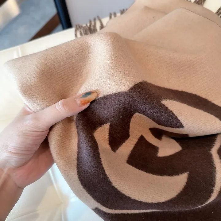 スーパーコピー グッチ マフラー