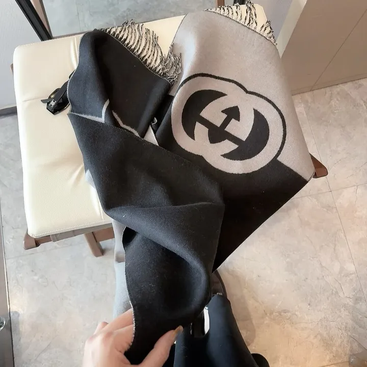 スーパーコピー グッチ マフラー